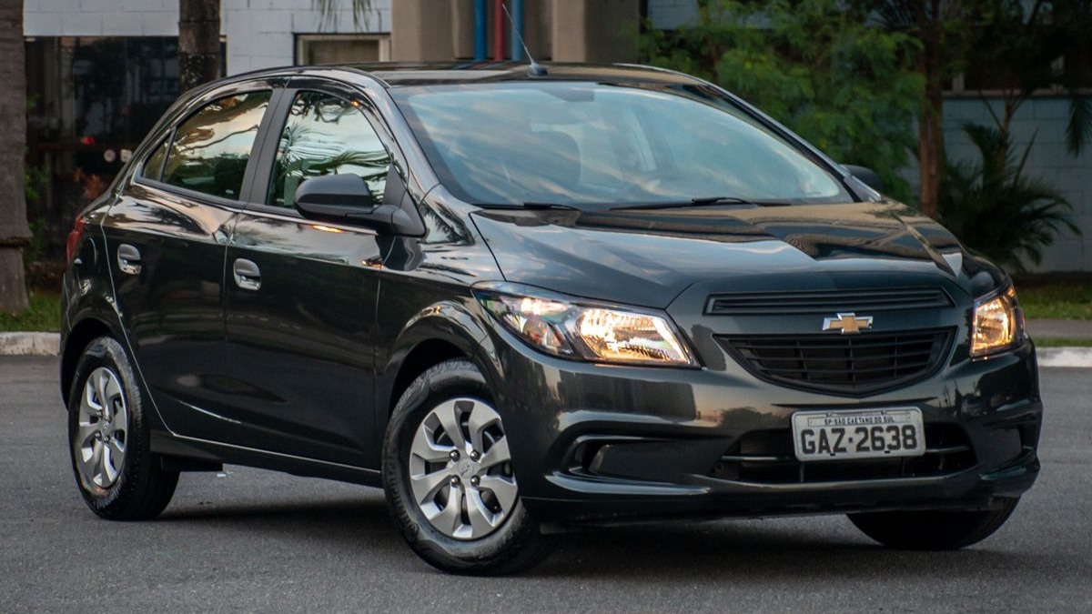 Chevrolet Onix Plus conquista título de menor desvalorização