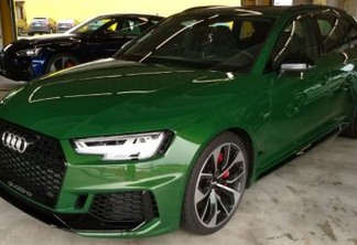 Audi RS 4 Avant (Auto+)