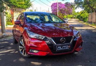 Nissan Versa Exclusive CVT [Auto+ / João Brigato]