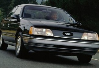 Ford Taurus 1986 [divulgação]