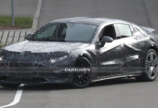 Flagra Mercedes-AMG GT 4-Door elétrico [reprodução/CarScoops]