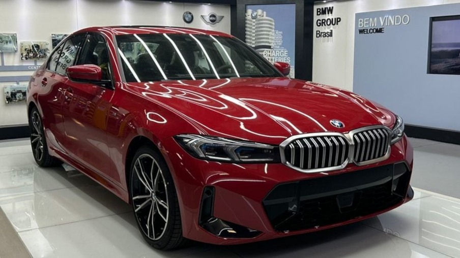 BMW Série 3 2024 [divulgação]