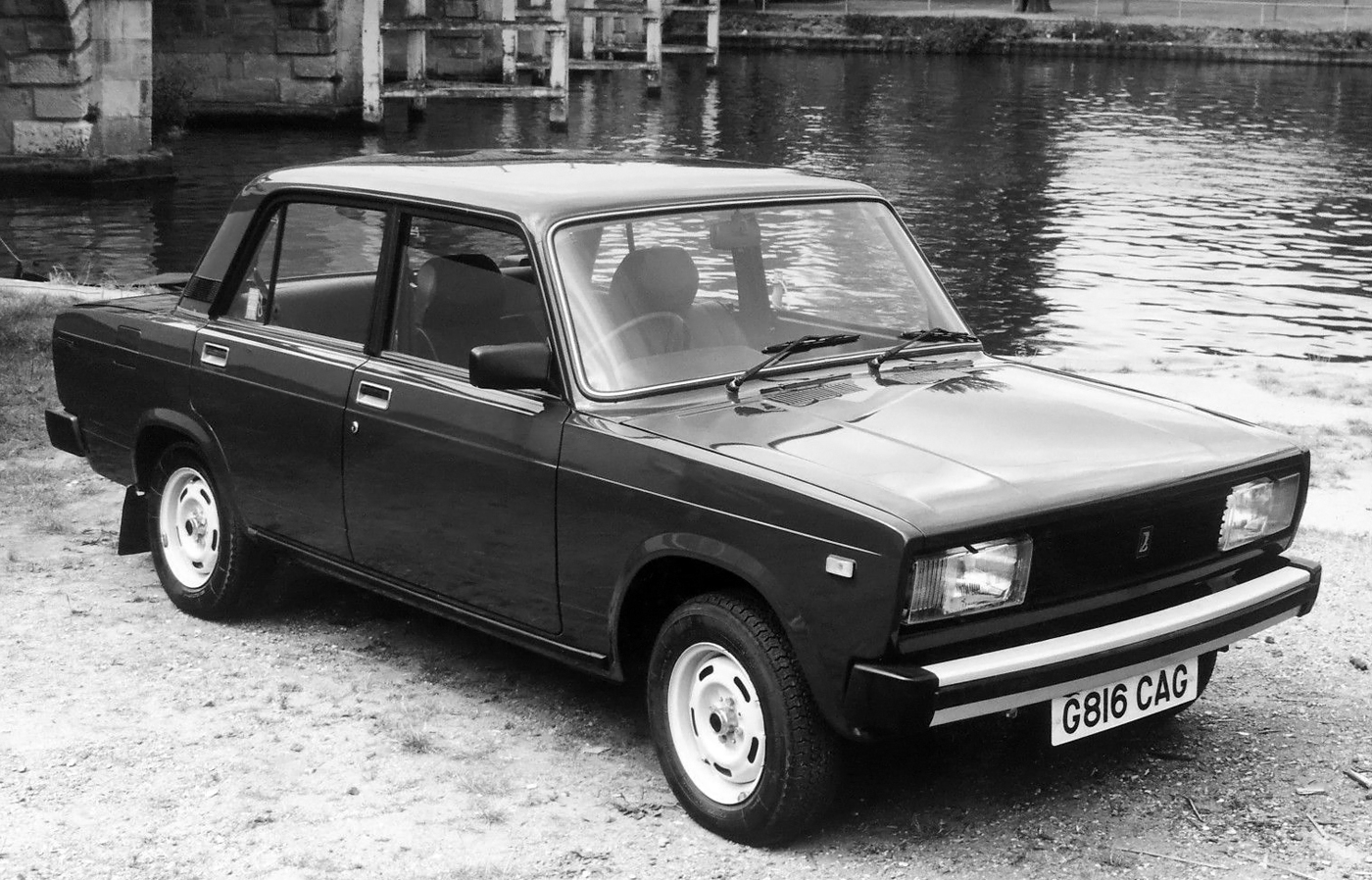 Lada riva салон