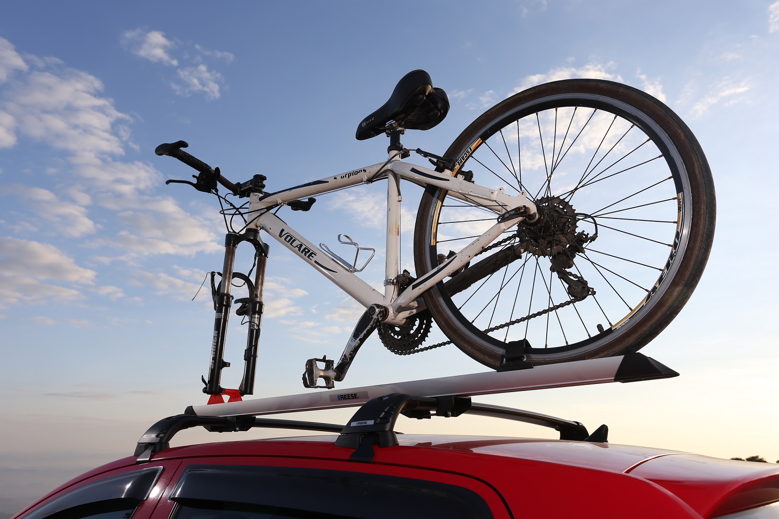 Férias: saiba como transportar sua bicicleta no carro - Automais