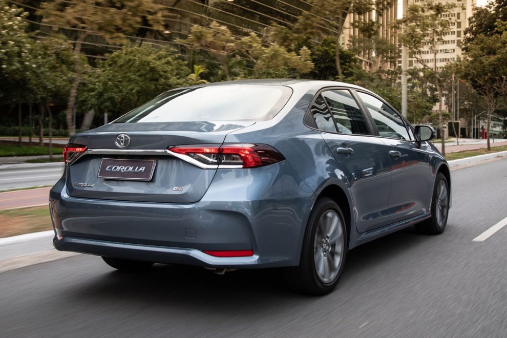 Toyota Corolla 2022 chega ao Brasil a partir de R$ 120.790