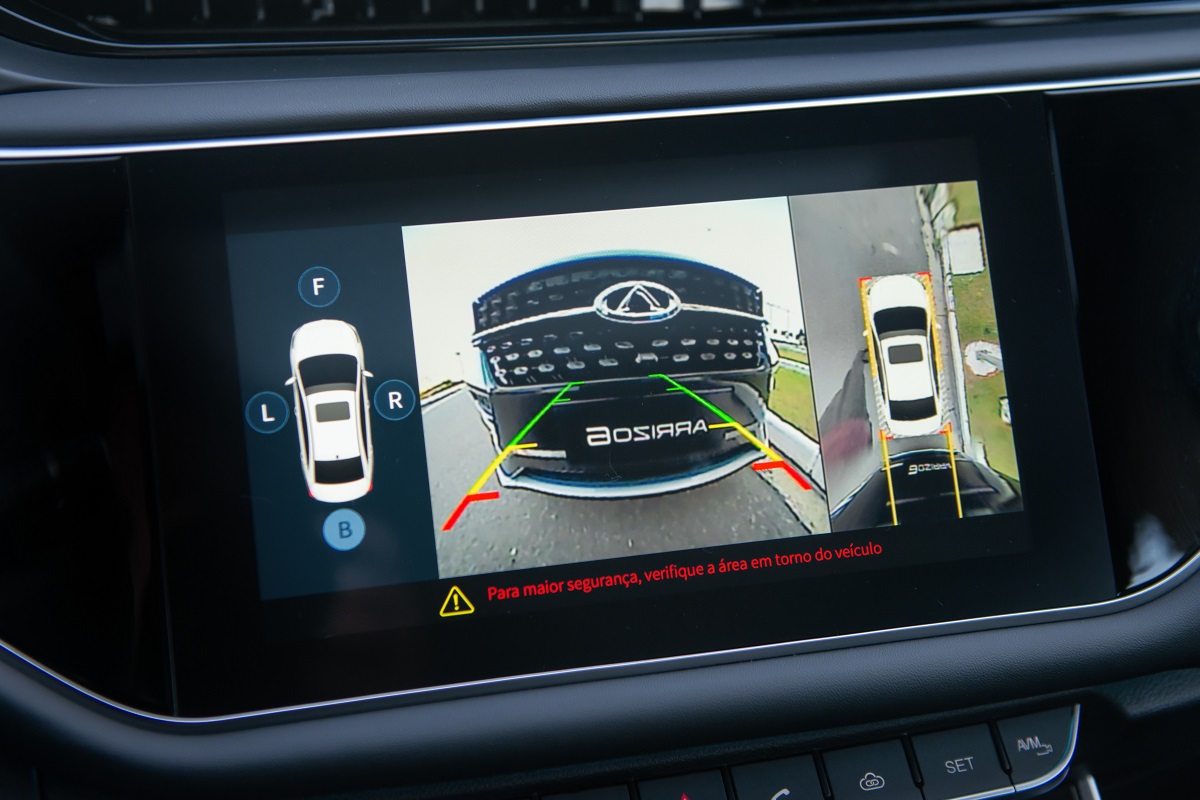 Câmera de ré do Caoa CHery Arrizo 6. Foi uma tecnologia incorporada da guerra