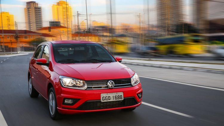 Volkswagen Saveiro tem aumento de preço e chega a quase R$ 100 mil, R$ 12  mil a mais que a Fiat Strada