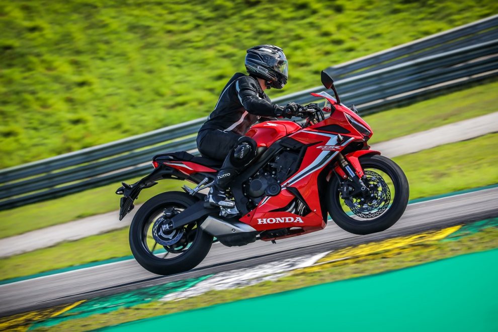 Хонда cbr 650r