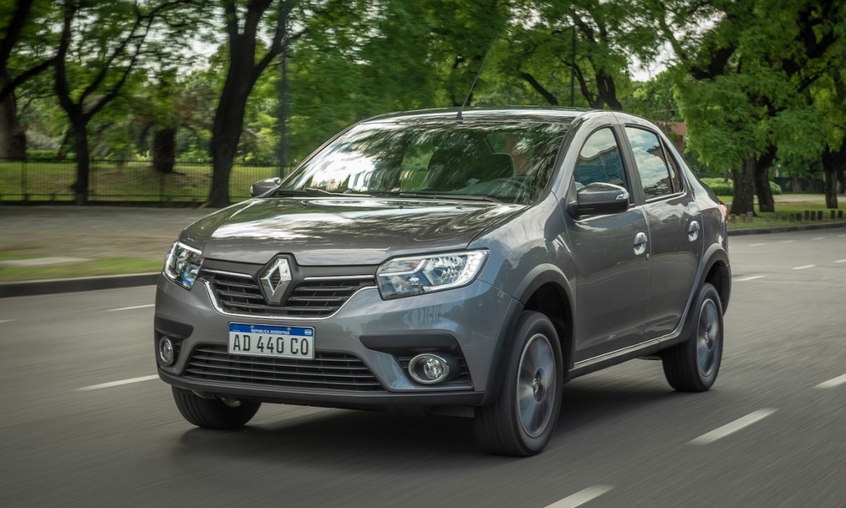 Renault Logan CVT