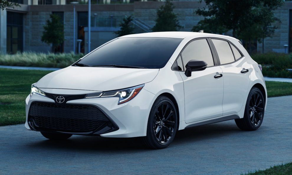 Toyota prepara Corolla esportivo para brigar com o VW Golf GTI