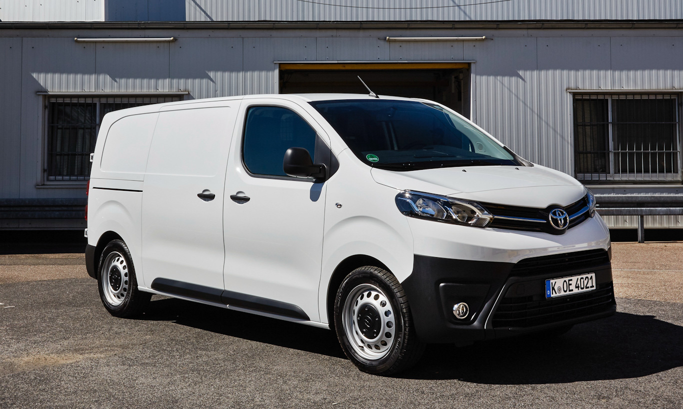 Toyota proace van