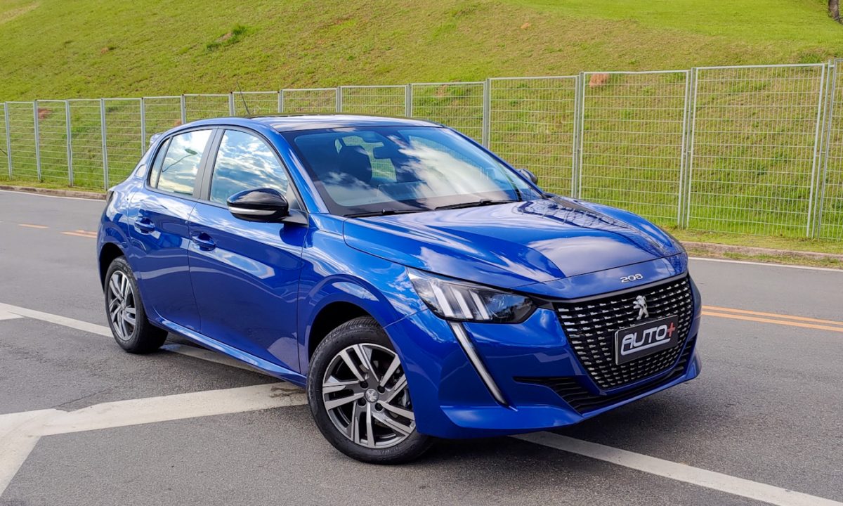 Peugeot 208 [Auto + / João Brigato]