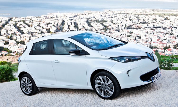 Novo Renault Zoe estreia mais equipado e com 390 km de autonomia