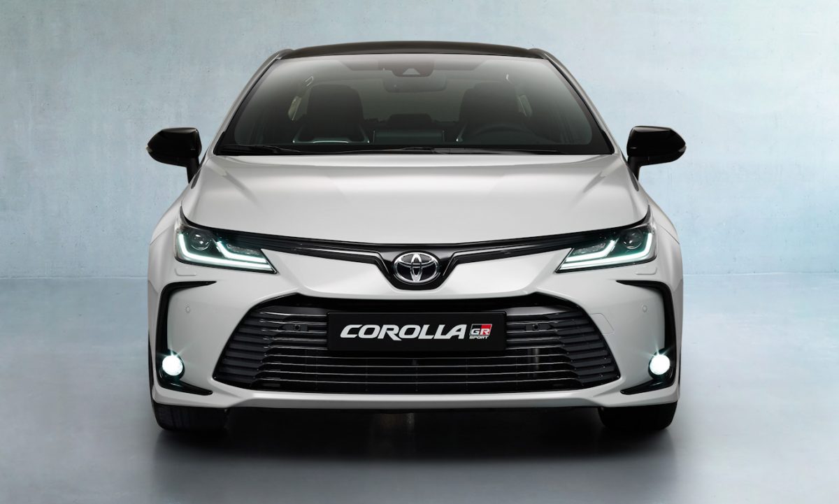 Toyota Corolla GR será vendido no Brasil junto da Hilux GR [divulgação]