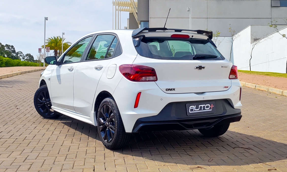 Chevrolet Onix RS [Auto+ / João Brigato]