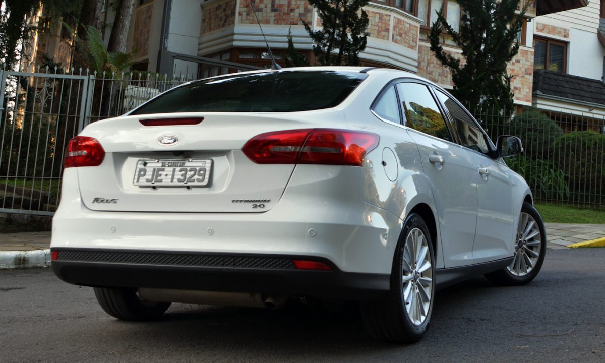 Ford Focus Fastback [divulgação]~carros