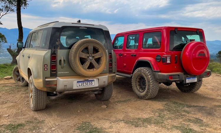Jeep Wrangler vs Land Rover Defender [Auto+ / João Brigato]