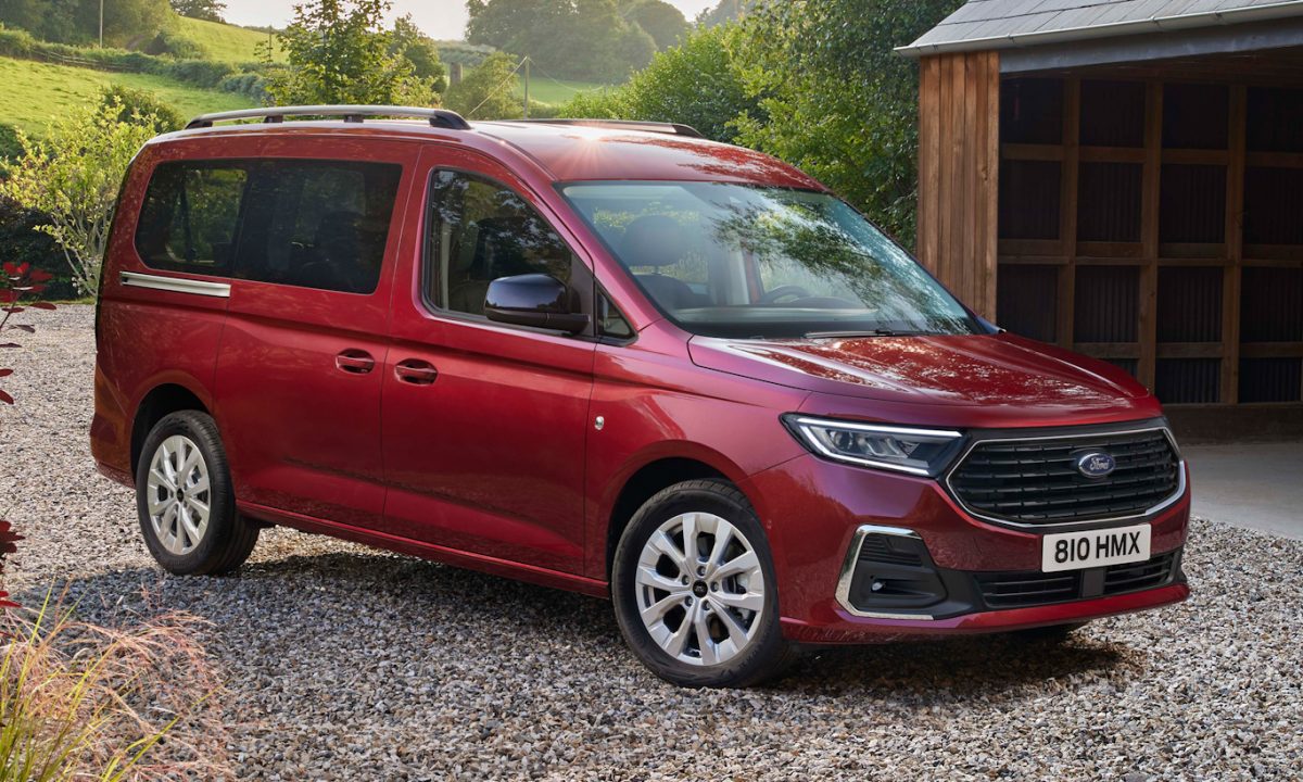 Ford Tourneo Connect Titanium [divulgação]