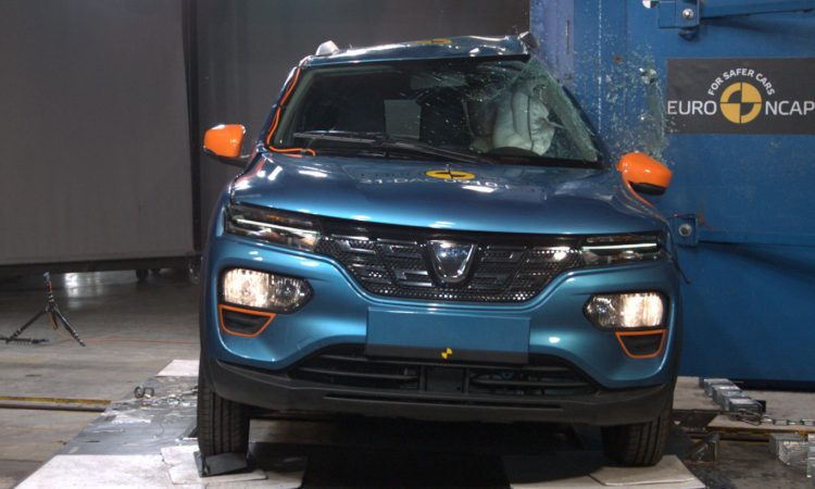 Renault Kwid elétrico / Dacia Spring  [Euro NCAP]