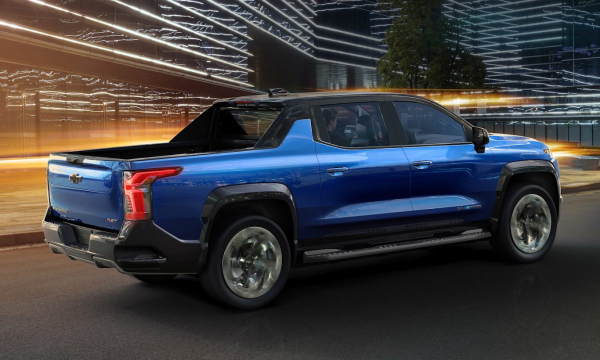 2024 Silverado EV RST Automais