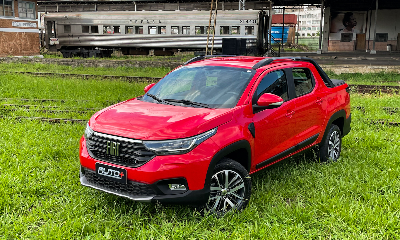 Fiat Strada Volcano CVT [Auto+ / João Brigato]