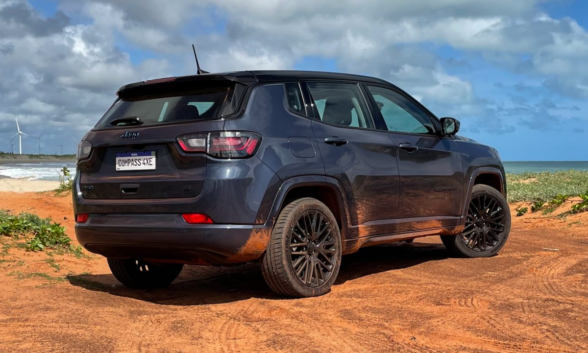 Jeep Compass 4xe [Auto+ / João Brigato]