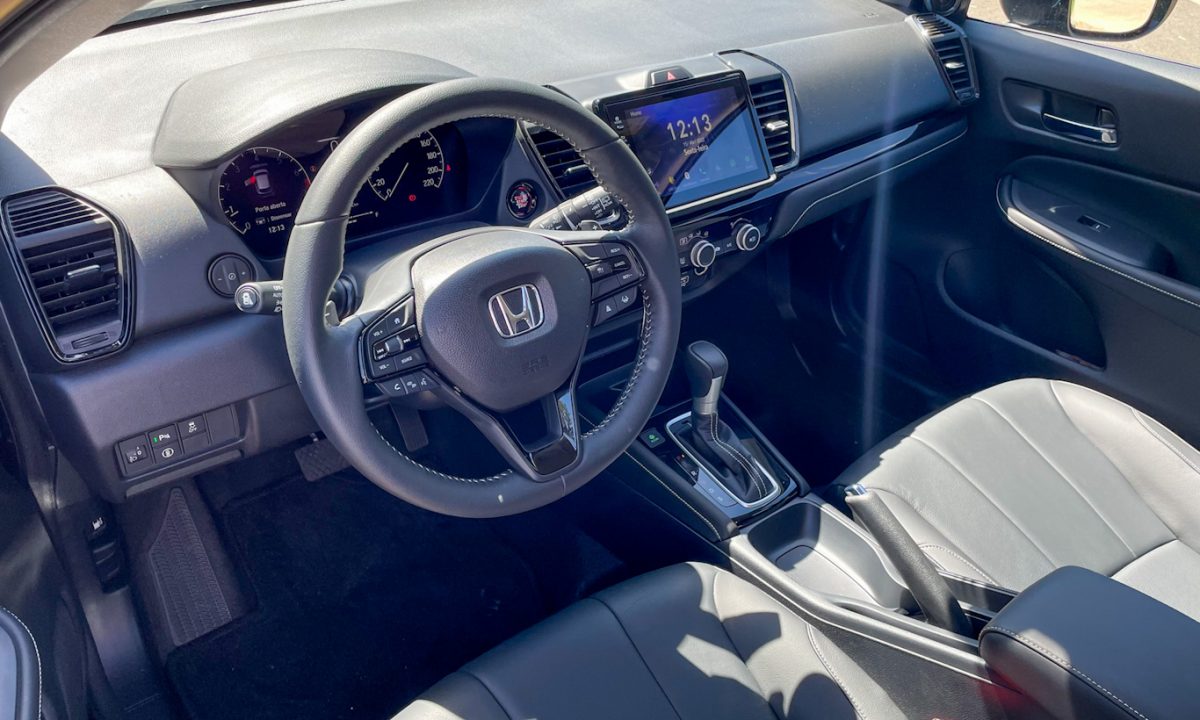 Honda City Hatch Touring [Auto+ / João Brigato]