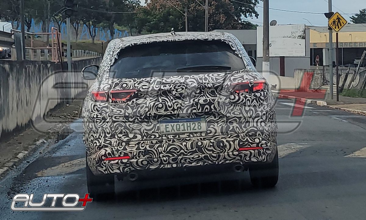 Honda HR-V Turbo [Auto+ / Felipe Novais]