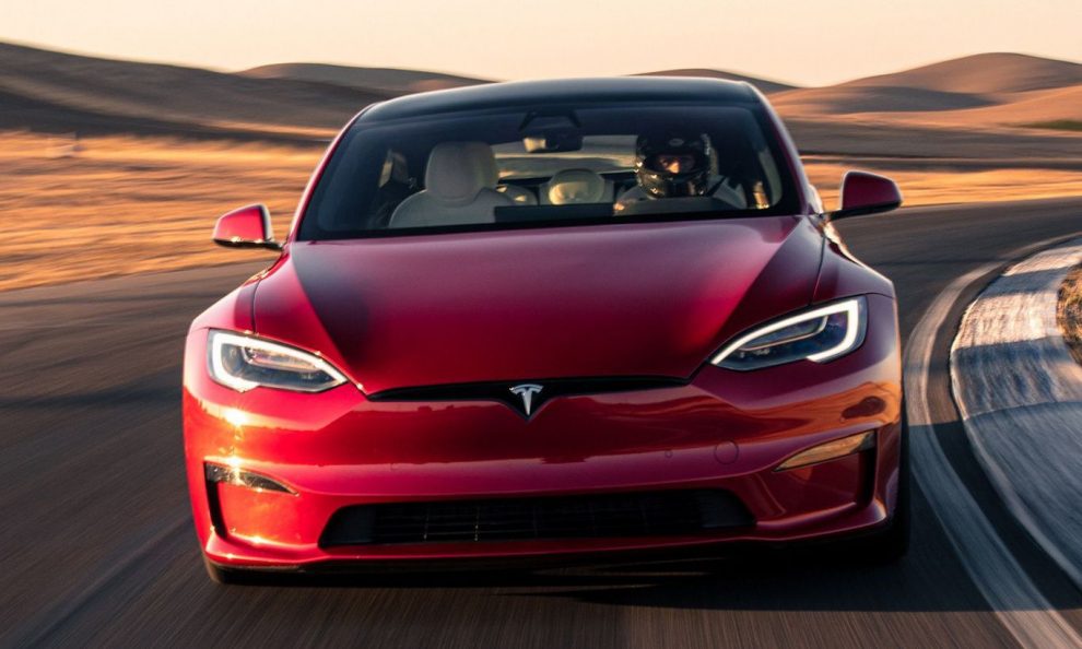 Carros da Tesla vão ficar ainda mais tecnológicos [divulgação]