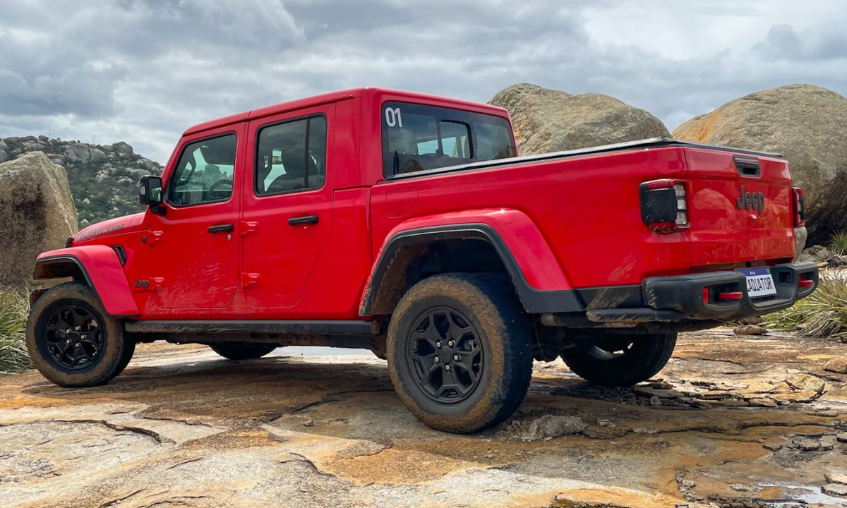 Jeep Gladiator Rubicon [Auto+ / João Brigato]