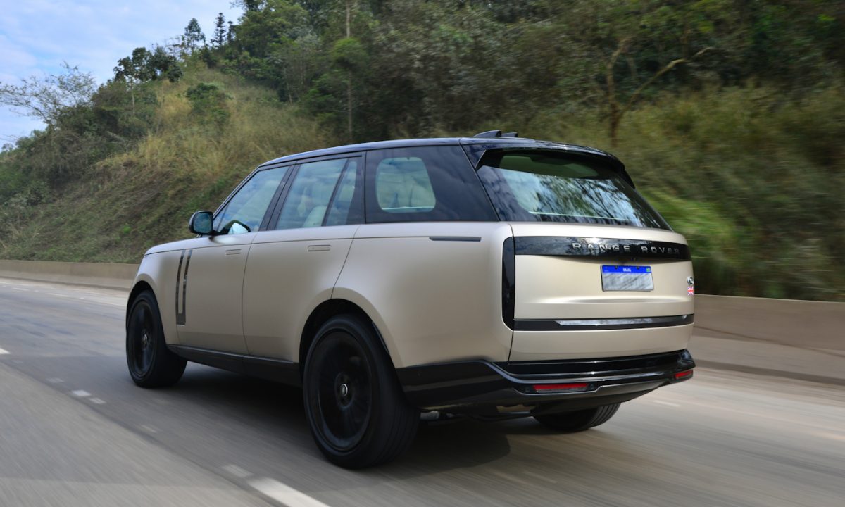 Novo Range Rover chega ao Brasil com preço milionário
