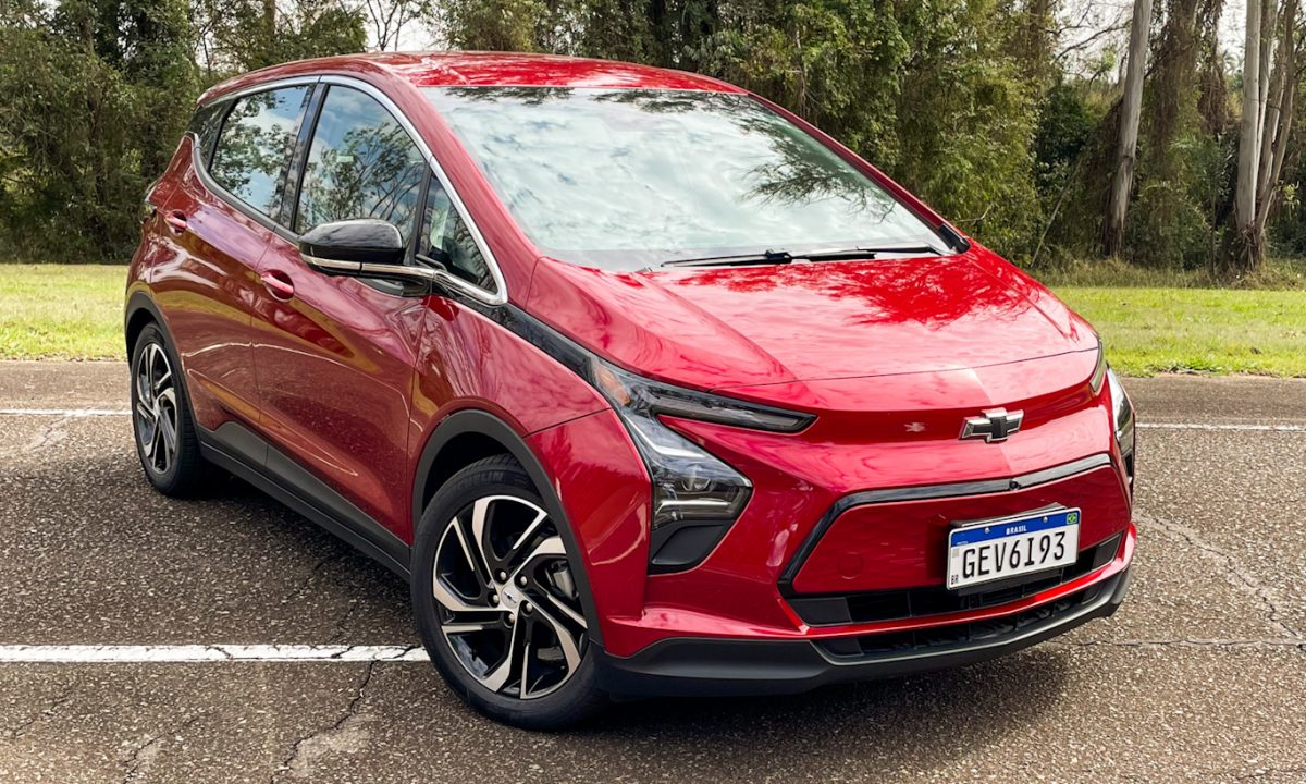 Chevrolet Bolt Premier [divulgação]