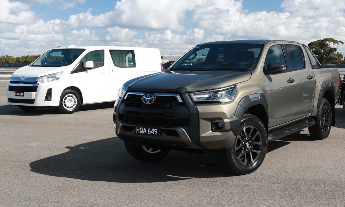 Toyota Hiace e Hilux [divulgação]