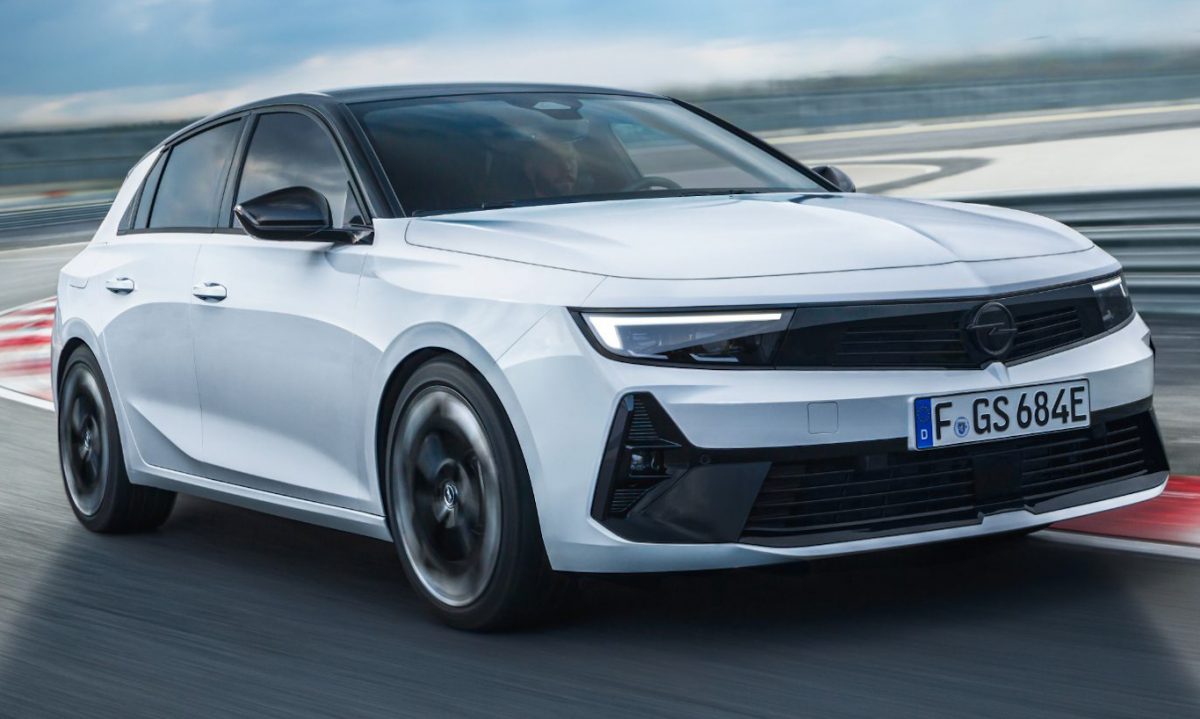 Opel Astra GSe [divulgação]