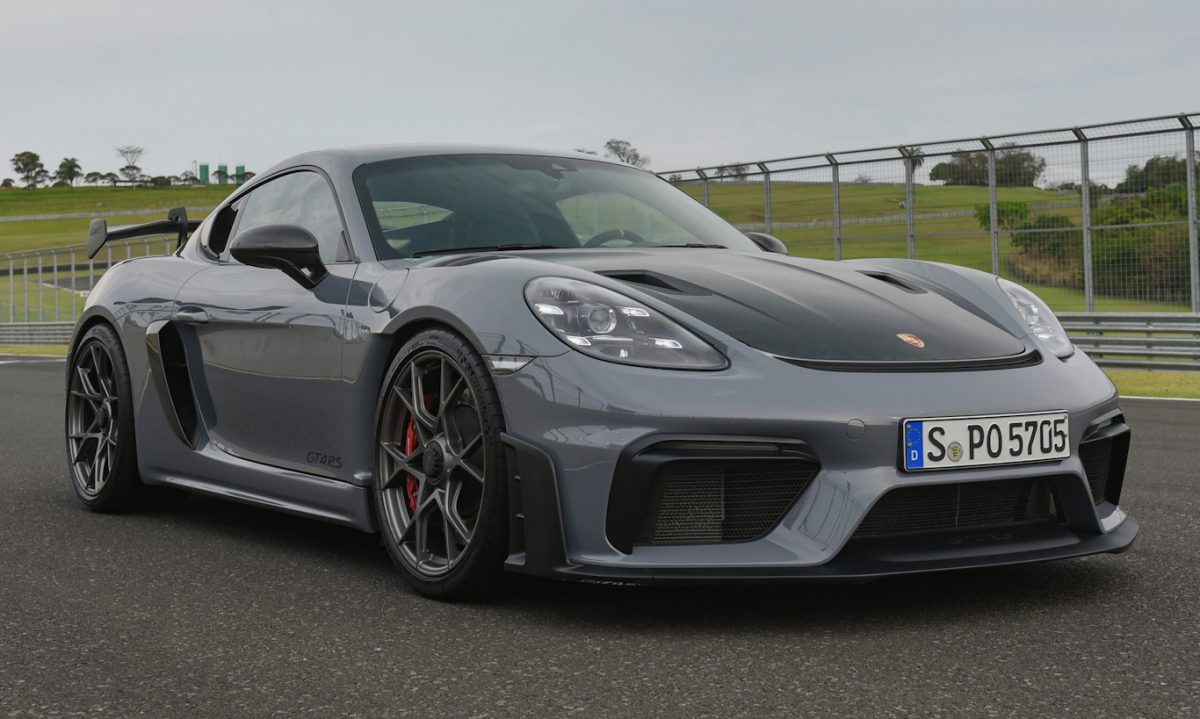 Porsche 718 Cayman GT4 RS [divulgação]