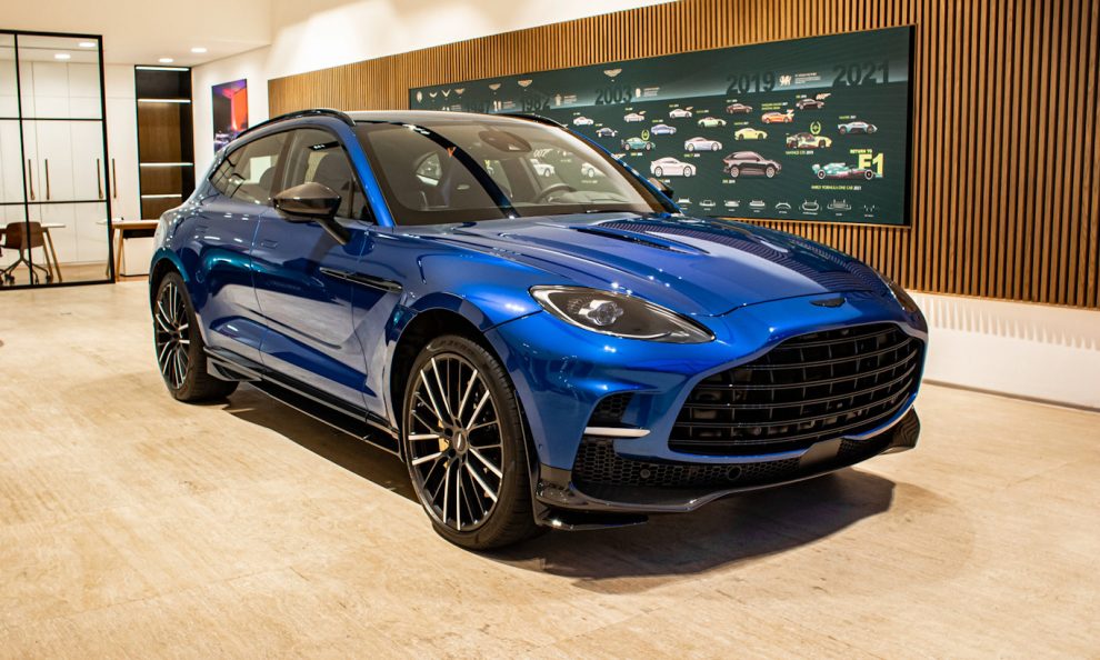 Aston martin 707