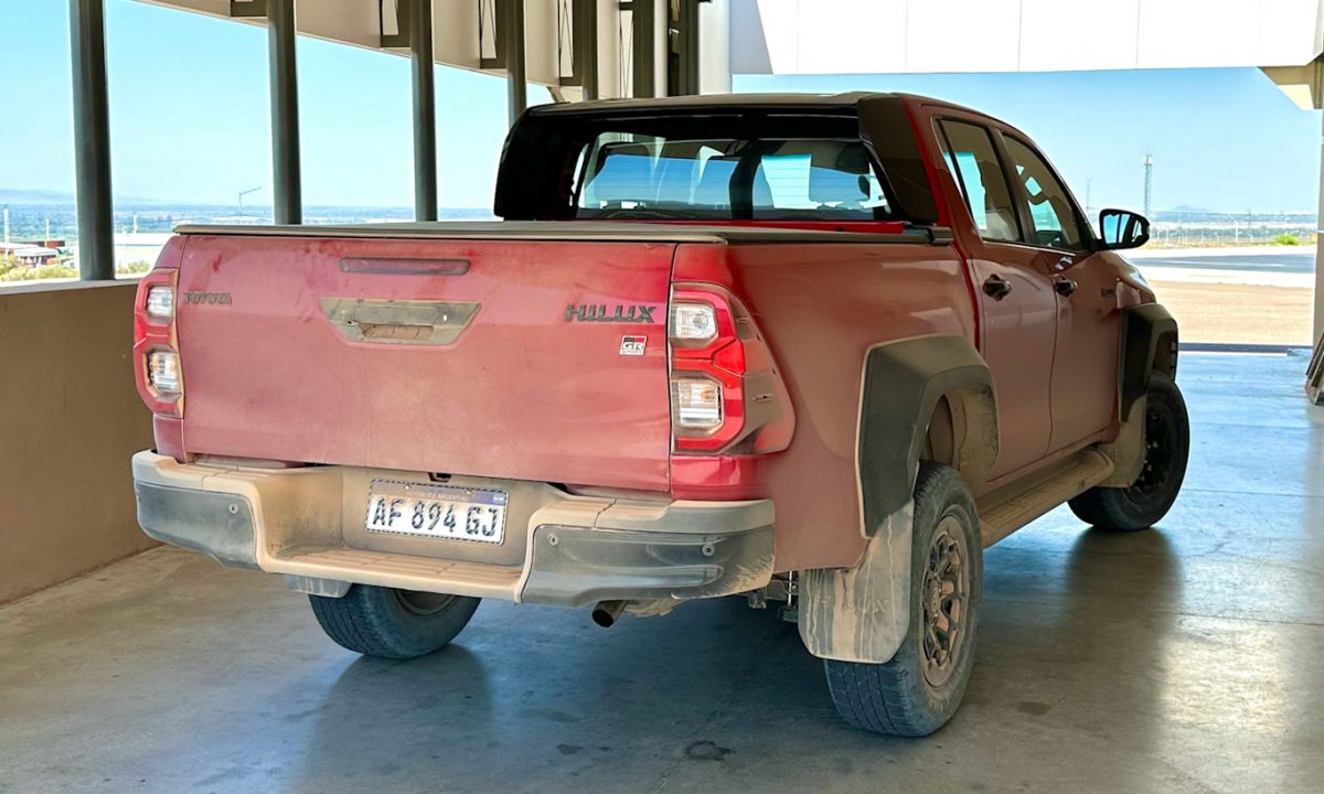 Toyota Hilux GR-Sport [Auto+ / João Brigato]
