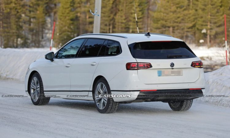 Flagra Volkswagen Passat [CarScoops]