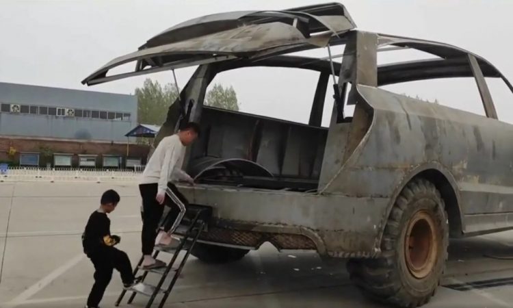 SUV gigante da China [reprodução]
