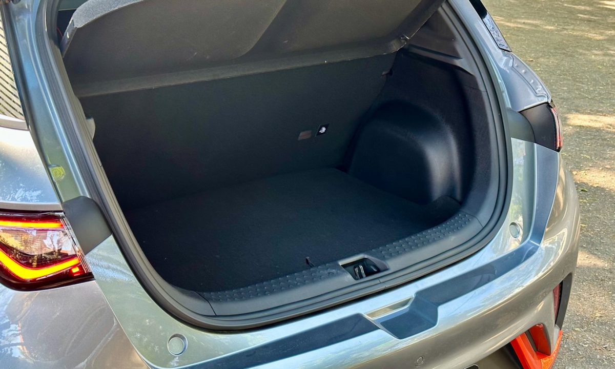 [Auto+ / João Brigato]