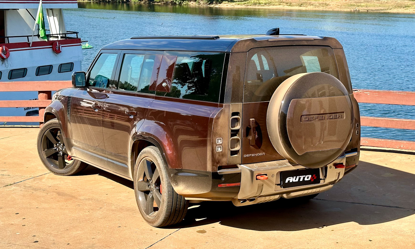 Stellantis pode ajudar Land Rover a criar o Defender que faltava