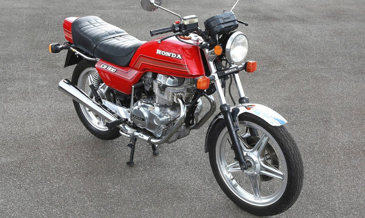 Honda CB 400 [divulgação]