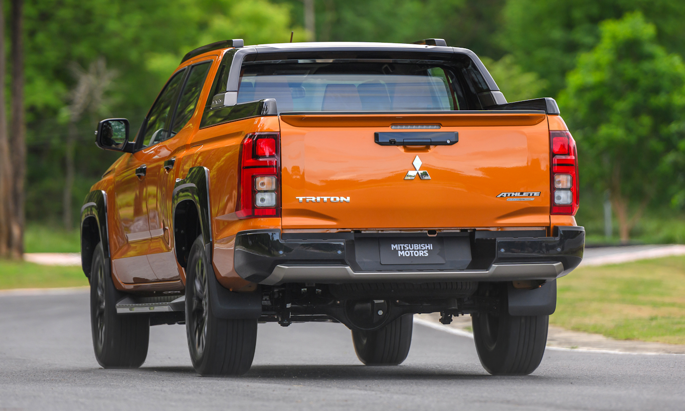 mitsubishi_triton_athlete_double_cab_49_edited Auto+ TV