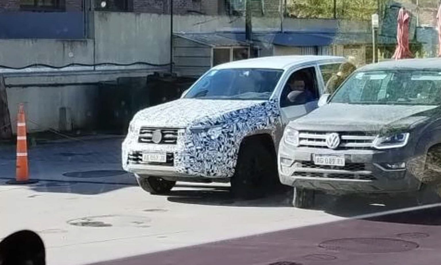 Volkswagen Amarok 2024 é flagrada e tem data de lançamento Automais
