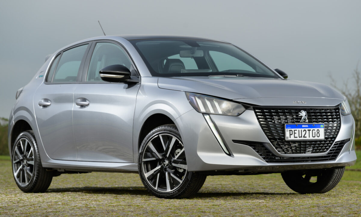 Peugeot 208 Style turbo [divulgação]