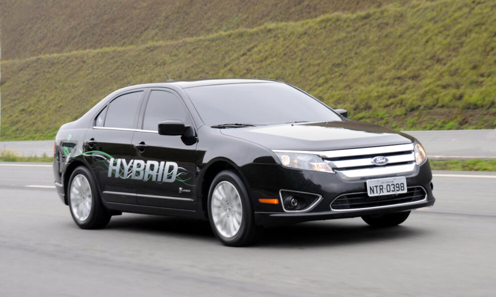 Ford Fusion Hybrid 2010 [divulgação]