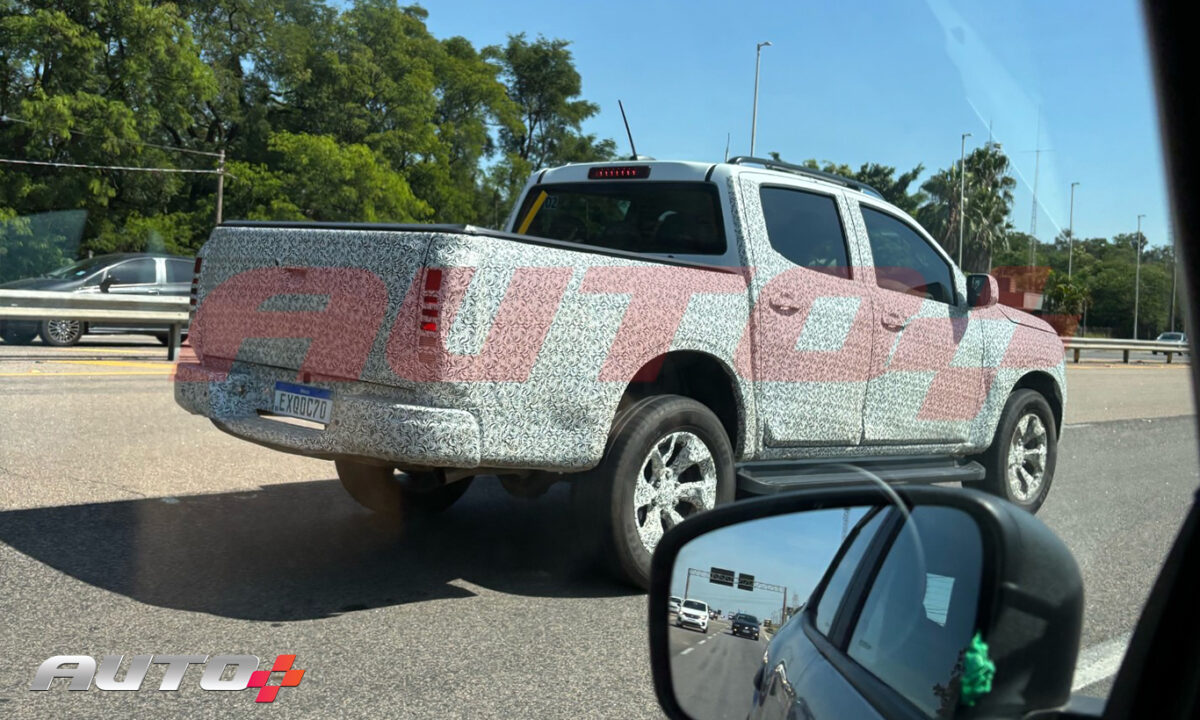Flagra Chevrolet S10 2025 [Auto+ / Bruno Gruli]