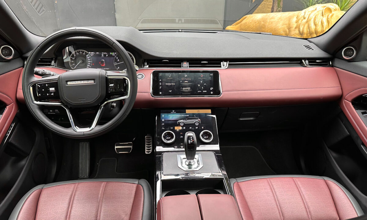 Land Rover Range Rover Evoque [Auto+ / João Brigato]