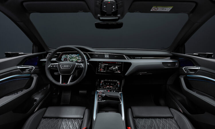 Audi SQ8 Sportback e-tron [divulgação]
