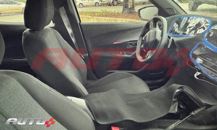 Peugeot 2008 205 [Auto+ / Vinicius Silva]